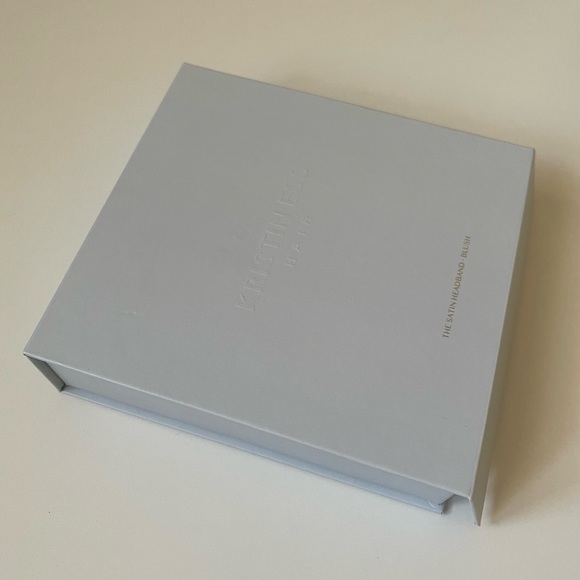 Kristin Ess Hair - The Satin Bow Headband - Blush - Picture 9 of 11